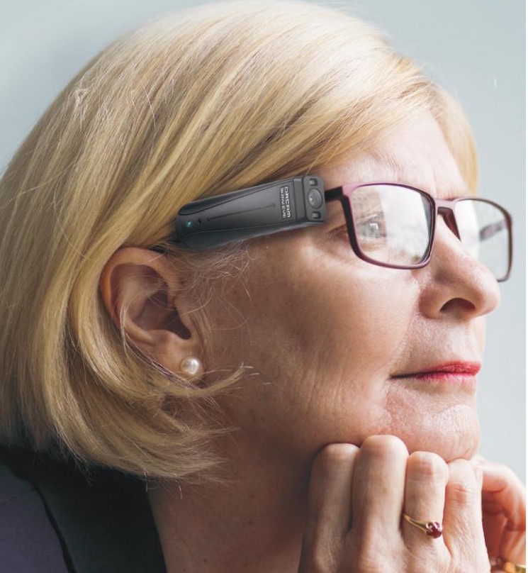 Sehhilfe auf Brille für Blinde Sehbehinderte